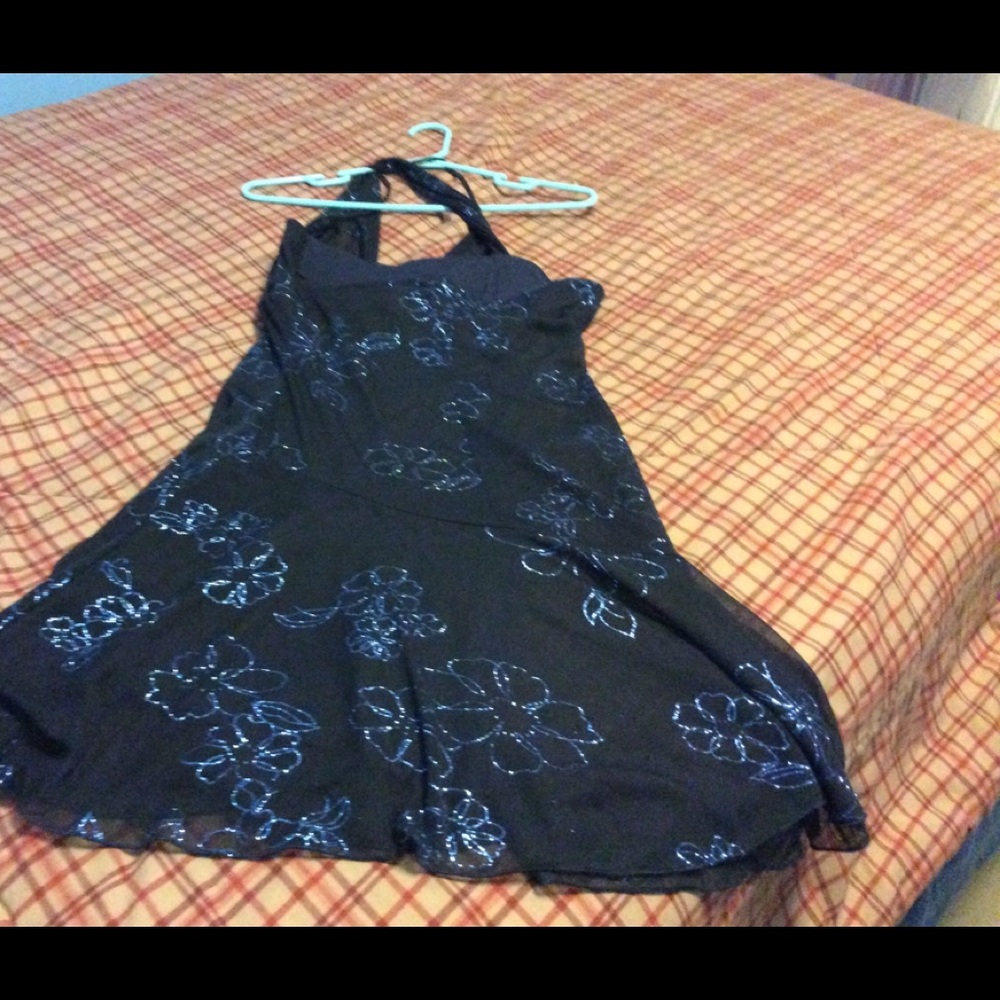 Blue backless strapless dress